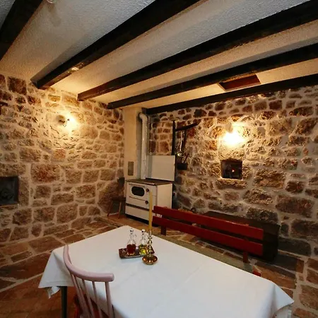 Dream Stonehouse *