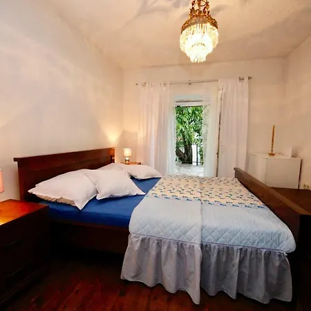 Dream Stonehouse