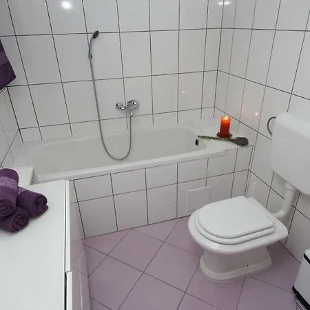 Dream Stonehouse *