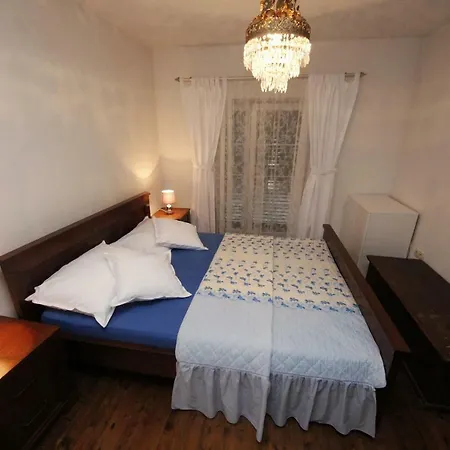 Dream Stonehouse *