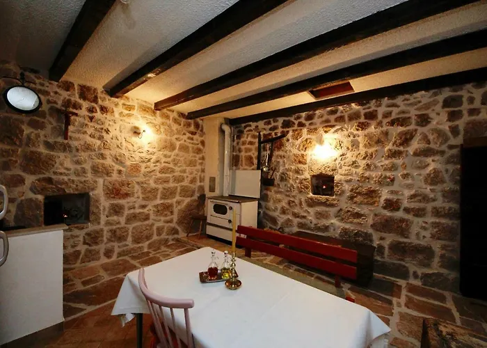 Dream Stonehouse *