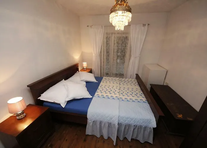 Dream Stonehouse *